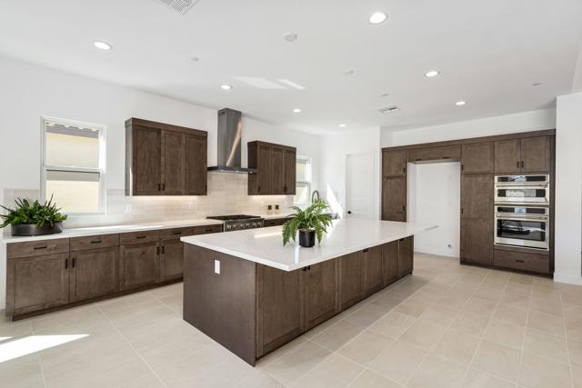 57540 Cherrywood Place, La Quinta CA: https://media.crmls.org/mediaz/b143f34a-4a68-43ed-b386-749c3aaba1ae.jpg