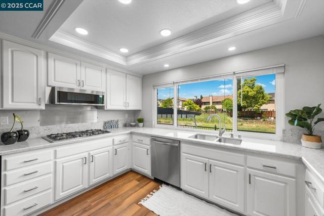 110 Santa Rosa Pl, San Ramon CA: https://media.crmls.org/mediaz/b14482df-c6b5-4118-8a4c-b3360b355c0b.jpg