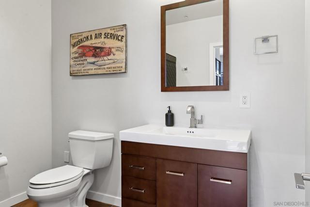 1780 Kettner Blvd, San Diego CA: https://media.crmls.org/mediaz/b145672f-c07a-4d4b-b59e-9293f89a4042.jpg
