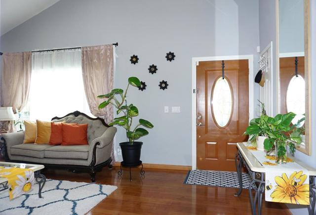 3474 Pine Creek, San Jose CA: https://media.crmls.org/mediaz/b14652d7-cc92-470c-ab97-a6b41e23d920.jpg