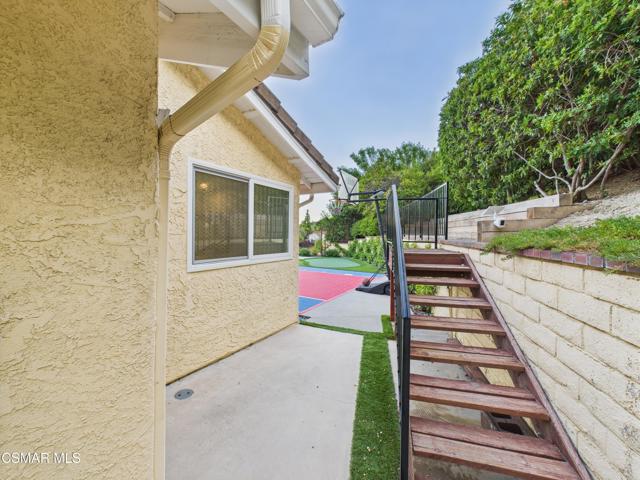 29650 Kimberly Drive, Agoura Hills CA: https://media.crmls.org/mediaz/b1466890-f9c9-464c-875a-f9ab966acdd0.jpg