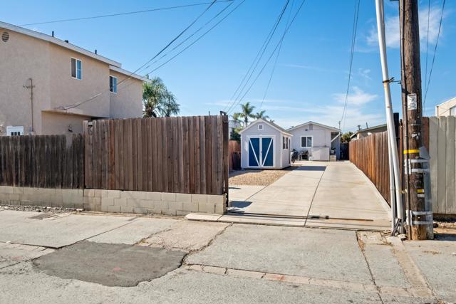 3809 Van Dyke Ave, San Diego CA: https://media.crmls.org/mediaz/b147d668-b7b3-4b59-a85e-4fbd28e21649.jpg