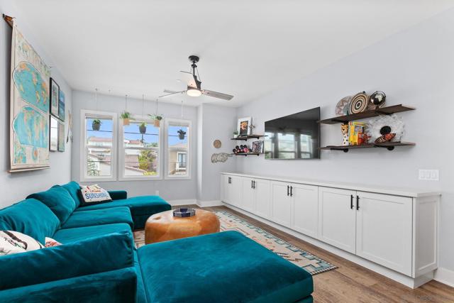 4719 Crespi Ct, Carlsbad CA: https://media.crmls.org/mediaz/b149005a-3663-4680-aed4-c22aaafba55a.jpg