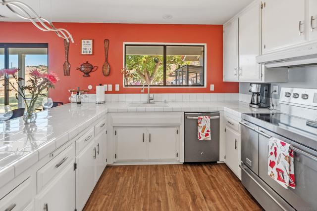 Image 31 of 58 For 15349 Highland Valley Rd