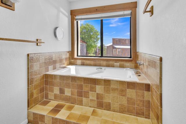 38483 Milpitas Road,  CA: https://media.crmls.org/mediaz/b14983d7-9d62-44bf-ae1f-b2e226a872f3.jpg