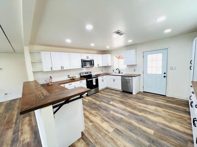 Image 60 of 72 For 631 Rosalie Way