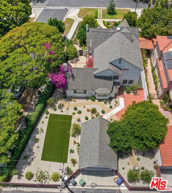 457 15th Street photo 2
