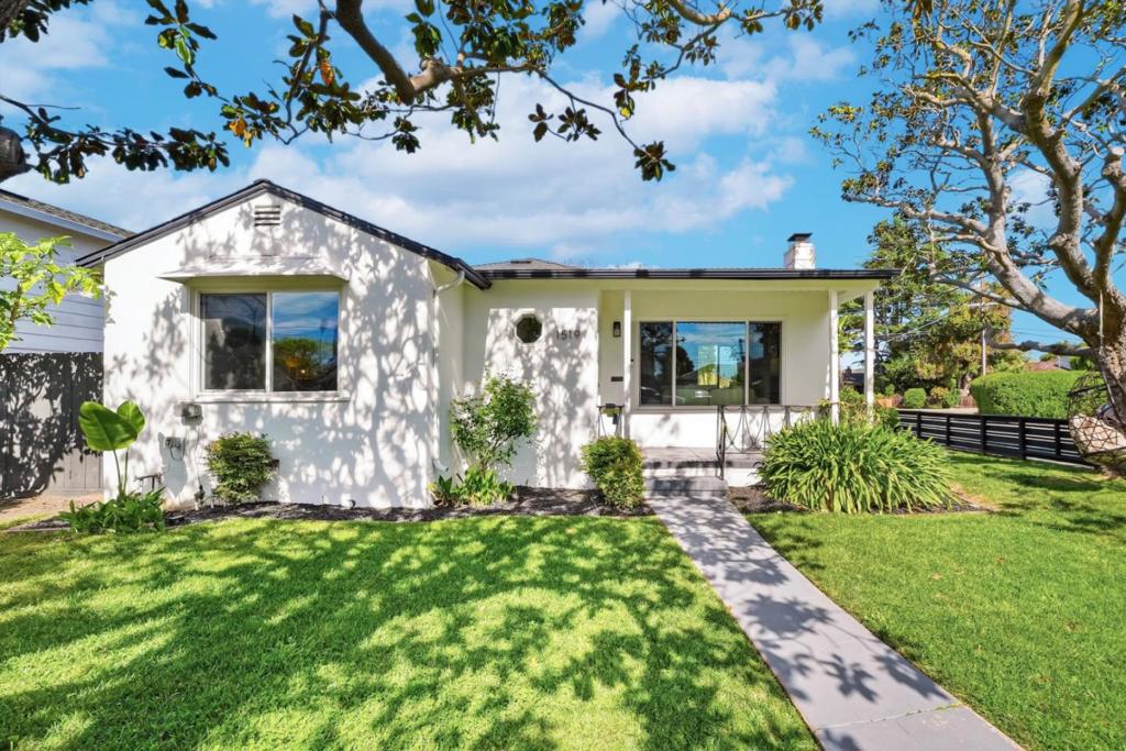 1519 Trollman Avenue