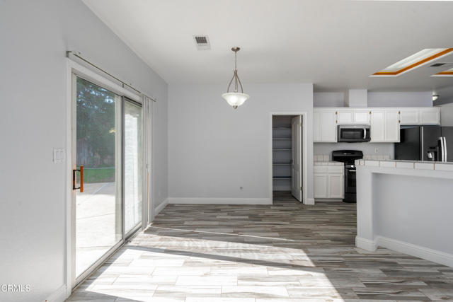 Detail Gallery Image 17 of 37 For 8611 Harbor Club Dr, Bakersfield,  CA 93312 - 3 Beds | 2 Baths