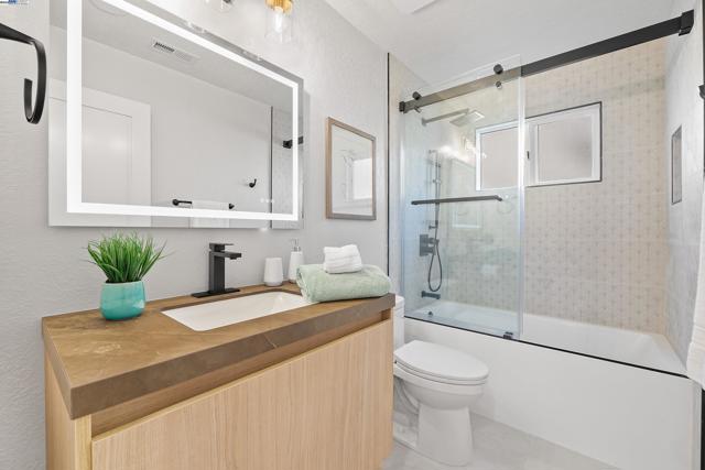 4349 La Cosa Ave, Fremont CA: https://media.crmls.org/mediaz/b14dbd96-6a37-422d-8d11-e1a1e2a70380.jpg