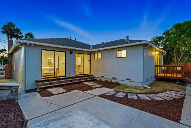 164 Wisteria Drive, East Palo Alto CA: https://media.crmls.org/mediaz/b14e14b5-6b61-4454-ae50-d4d97d8284b6.jpg
