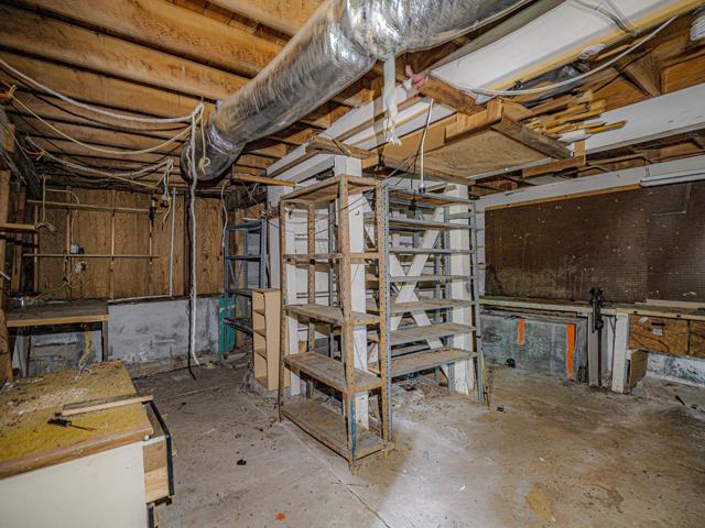 325 Woodland Drive, Scotts Valley CA: https://media.crmls.org/mediaz/b1505b57-d071-482a-b889-fc7f08205e12.jpg