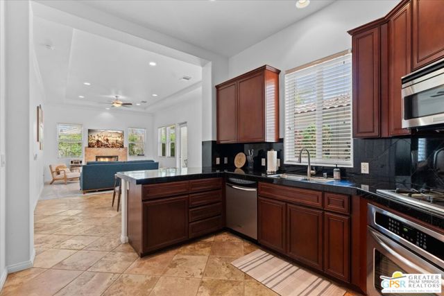 57410 Via Vista Vista, La Quinta CA: https://media.crmls.org/mediaz/b150d448-d552-4f24-9a82-e61cb0e06d8b.jpg