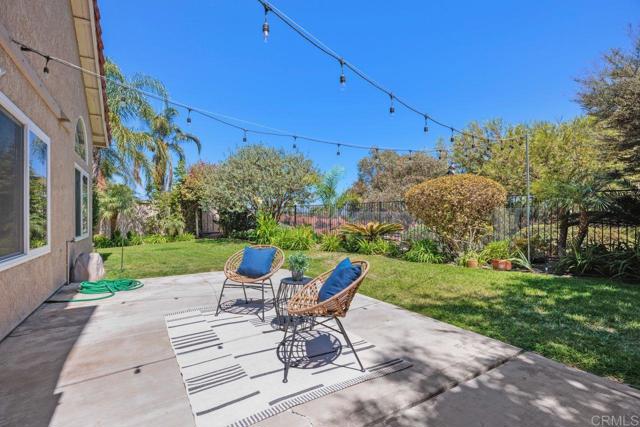 1766 Mount Way, Vista CA: https://media.crmls.org/mediaz/b151506d-7e16-4473-9abc-9c2596093976.jpg