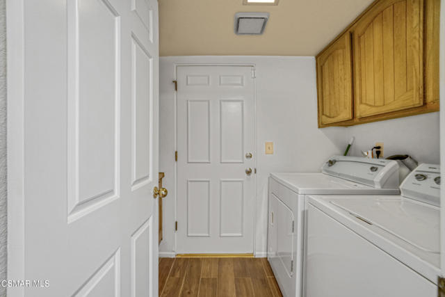 27802 Via Amistosa, Agoura Hills CA: https://media.crmls.org/mediaz/b151801b-3c14-4142-8fa8-462b76048e7e.jpg