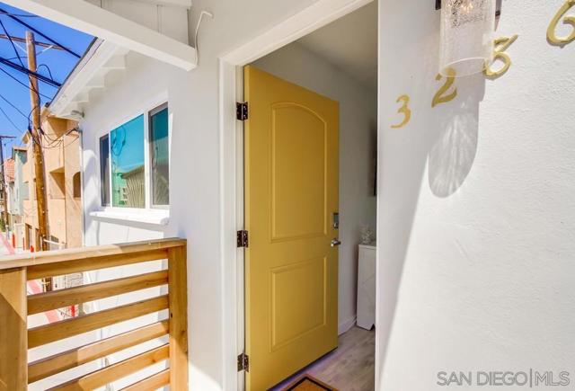 3286 88 Bayside Walk, San Diego CA: https://media.crmls.org/mediaz/b1519bb9-b31b-4913-b68f-b7c185e8eccb.jpg