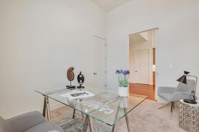 1028 Foster Square Lane, Foster City CA: https://media.crmls.org/mediaz/b151cee0-a6d3-4de7-9500-9ae19c9f7bba.jpg