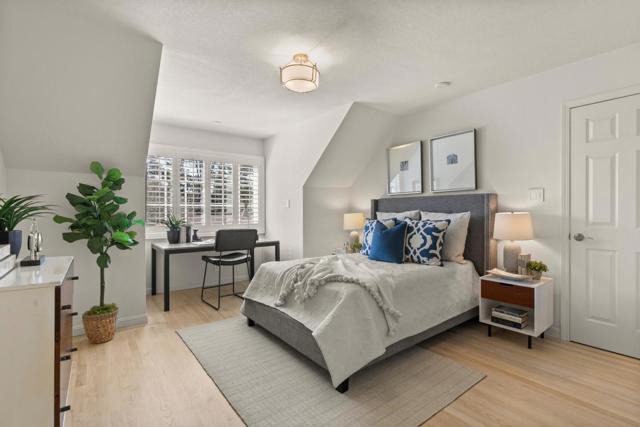 2982 Arguello Drive, Burlingame CA: https://media.crmls.org/mediaz/b151dffe-fb3b-4830-9062-f94e055220ca.jpg