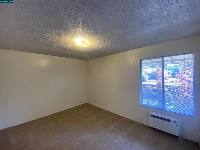 2730 Oak Road, Walnut Creek CA: https://media.crmls.org/mediaz/b15266f4-ee02-4e20-9620-1066c9960f4e.jpg