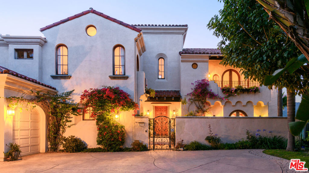 6201 Ramirez Mesa Drive — architectural residence