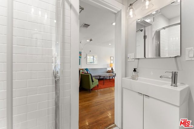 1179 Bellevue Avenue, Los Angeles CA: https://media.crmls.org/mediaz/b152c59d-2f3d-4128-af0e-be7eac525fb0.jpg
