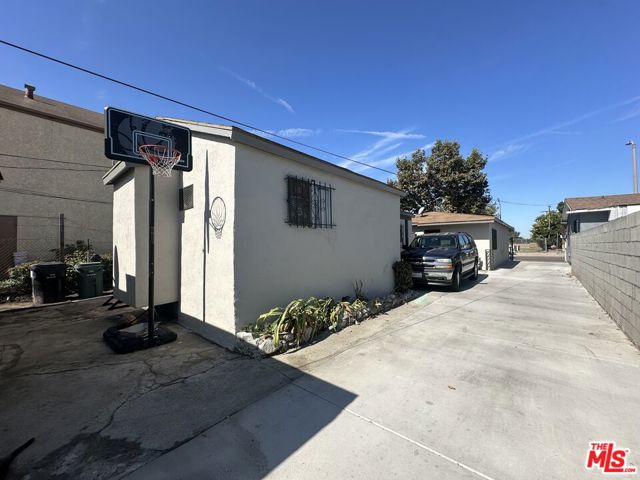 12414 Wilmington Avenue, Compton, California 90222, ,Multi-Family,For Sale,Wilmington,24427761