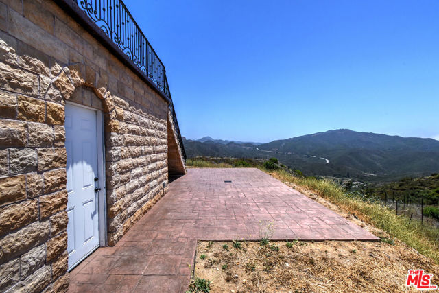 Drew Fenton | 33182 Mulholland Highway Malibu CA | MLS: 7250420