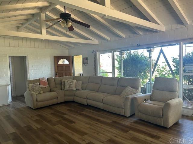 515 Cassou Road, San Marcos CA: https://media.crmls.org/mediaz/b1569a7e-ae6d-49b7-9d29-9be8016e8428.jpg