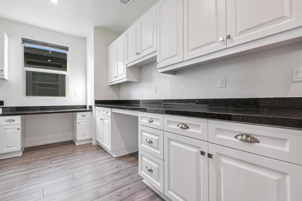 MLS #219139249DA image #17