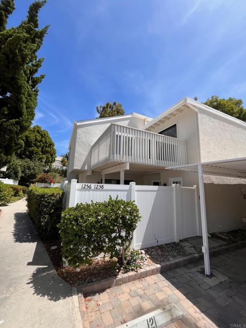 Detail Gallery Image 1 of 1 For 1258 Evergreen Drive, Cardiff By The Sea,  CA 92007 - 3 Beds | 1/1 Baths