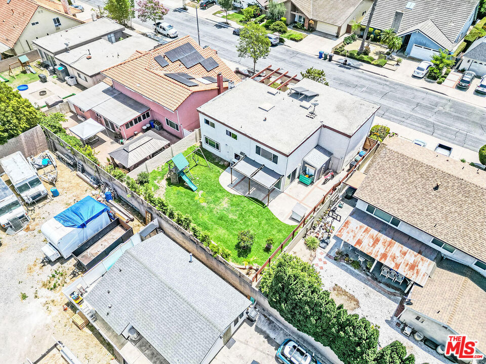 https://media.crmls.org/mediaz/b15a5071-6274-44d0-8b79-6eab3fe2a69e.jpg?preset=X-Large