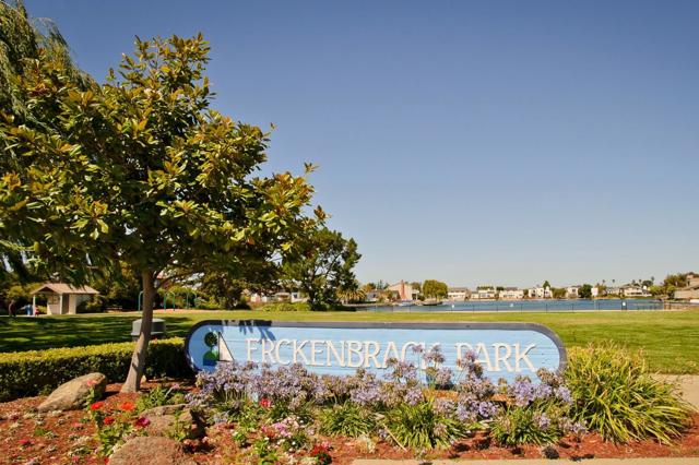 858 Chrysopolis Drive, Foster City CA: https://media.crmls.org/mediaz/b15a6367-1f27-44e7-b6d0-16169a01343e.jpg