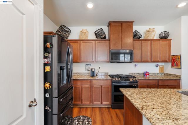 Image 9 of 37 For 4435 Mccormack Rd