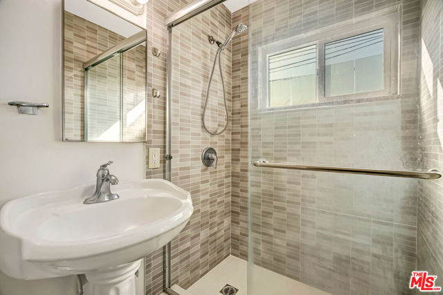 Image 41 of 61 For 1226 Chelsea Avenue