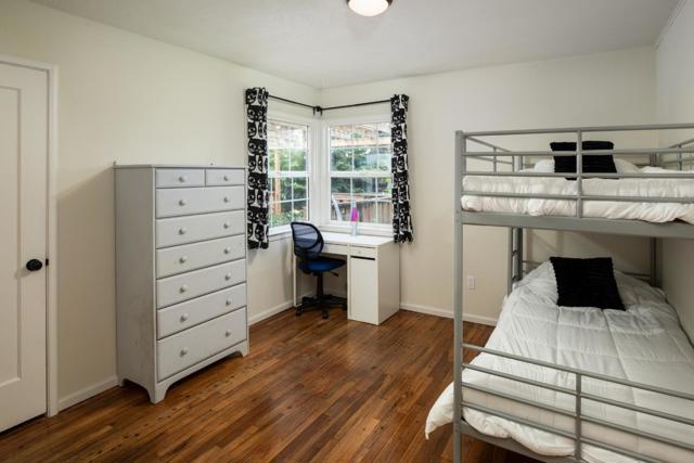 402 Poplar Avenue, Redwood City CA: https://media.crmls.org/mediaz/b15d3b9f-a728-464b-9e25-78b4cf2b3868.jpg