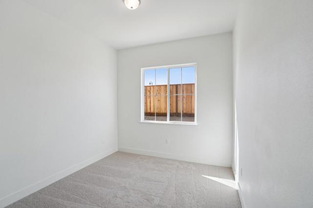 605 Santa Ynez Way, Marina CA: https://media.crmls.org/mediaz/b15da005-e706-4518-b31f-e71bb12d2ea2.jpg