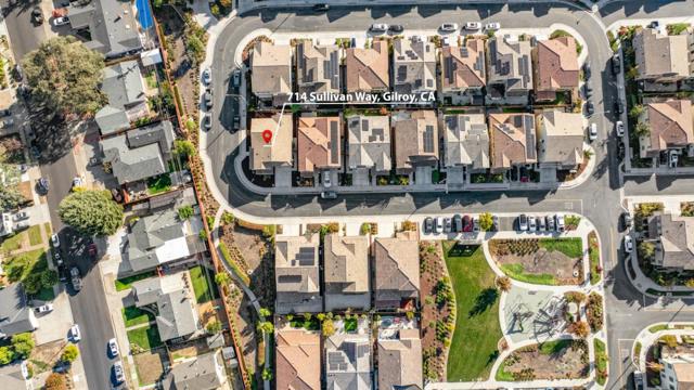 714 Sullivan Way, Gilroy CA: https://media.crmls.org/mediaz/b15dd7ab-7ada-4cdc-b2da-5036072ef258.jpg