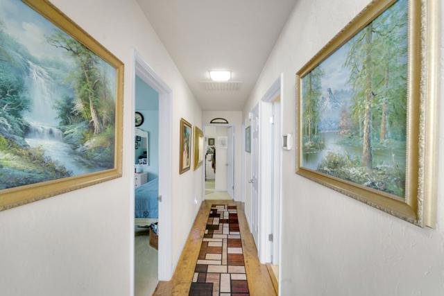6 Stratford Place, Monterey CA: https://media.crmls.org/mediaz/b160886e-7266-4ac9-8448-400264f6fb76.jpg