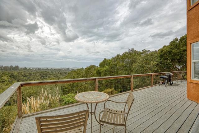 14643 Tumble Weed Lane, Royal Oaks CA: https://media.crmls.org/mediaz/b1611476-a88a-4bd7-b0f4-a6d8205fd987.jpg