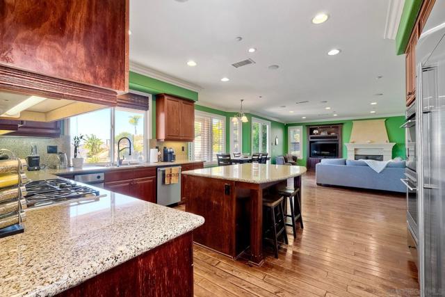 15068 Creek Hills Rd, El Cajon CA: https://media.crmls.org/mediaz/b16140cc-7c2f-49ec-a733-e2b52bdc9eaf.jpg
