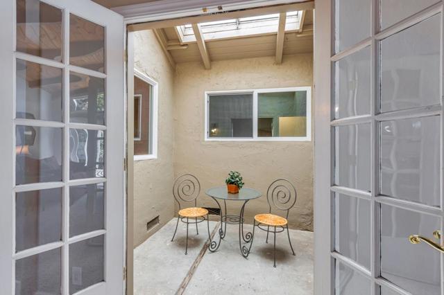 5782 Hillbright Court, San Jose CA: https://media.crmls.org/mediaz/b1614138-d7c6-46d4-af07-323927253c35.jpg