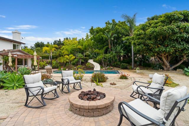 Detail Gallery Image 60 of 73 For 332 Cantle Ln, Encinitas,  CA 92024 - 5 Beds | 5/1 Baths