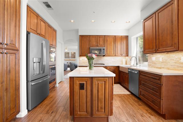 Detail Gallery Image 18 of 67 For 1957 Cresthaven Dr, Vista,  CA 92084 - 4 Beds | 3 Baths