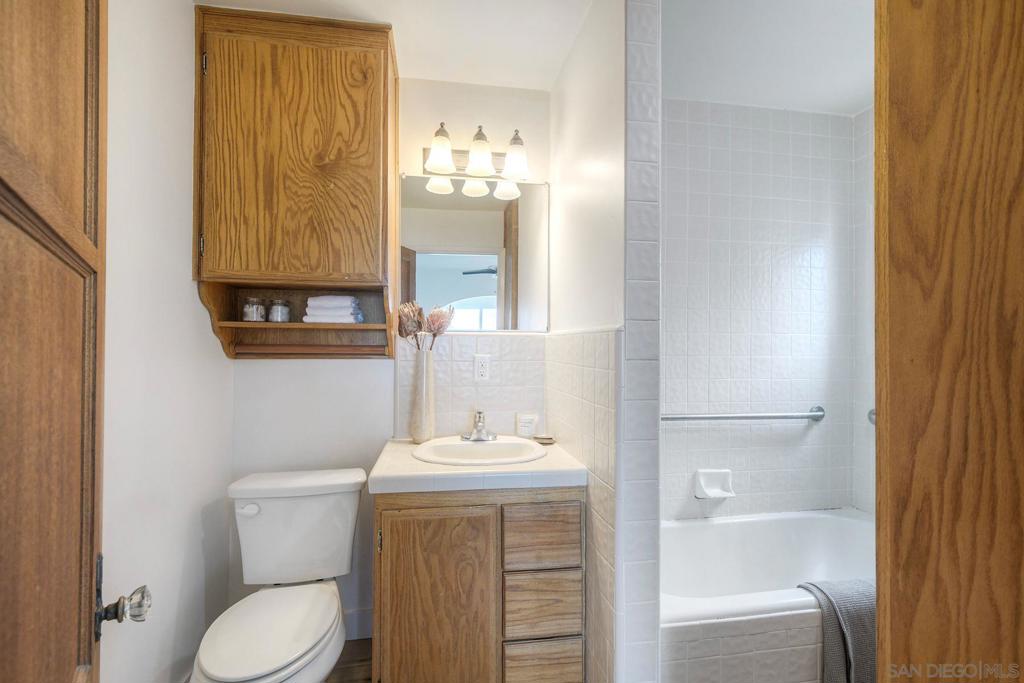 2325 Palermo - photo 18