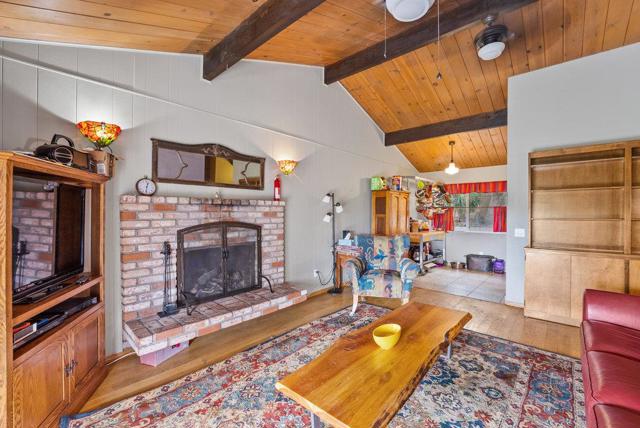 37 Vista Drive, Salinas CA: https://media.crmls.org/mediaz/b162c74e-ed1f-4a6b-aae5-181a595e5f88.jpg