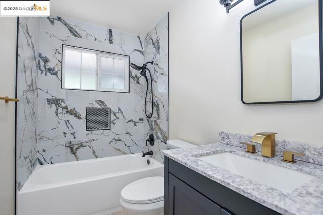 1660 Jenkinson Drive, Concord CA: https://media.crmls.org/mediaz/b163f7bc-f37f-44ab-9ebe-bf0e1e0d92ac.jpg