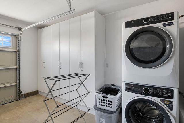 49771 Lincoln Drive, Indio CA: https://media.crmls.org/mediaz/b164647d-4b84-4006-ba8d-6c1349f50855.jpg
