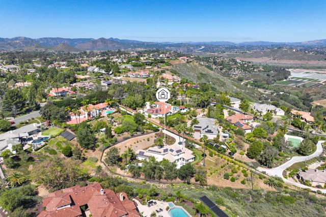17941 Vista Lomas Dr, Poway CA: https://media.crmls.org/mediaz/b1647f4e-958a-4cbb-aba4-18b253dd0a05.jpg
