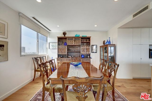 2160 Century Park East, Los Angeles CA: https://media.crmls.org/mediaz/b1649095-52db-4ab0-99a5-1fa54a6faea6.jpg
