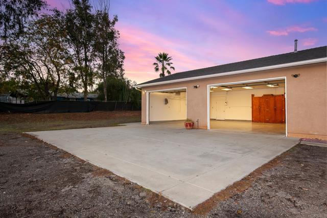 10546 VALLE VISTA RD, Lakeside CA: https://media.crmls.org/mediaz/b164a324-8f78-4aa1-89dd-69f0d1734097.jpg